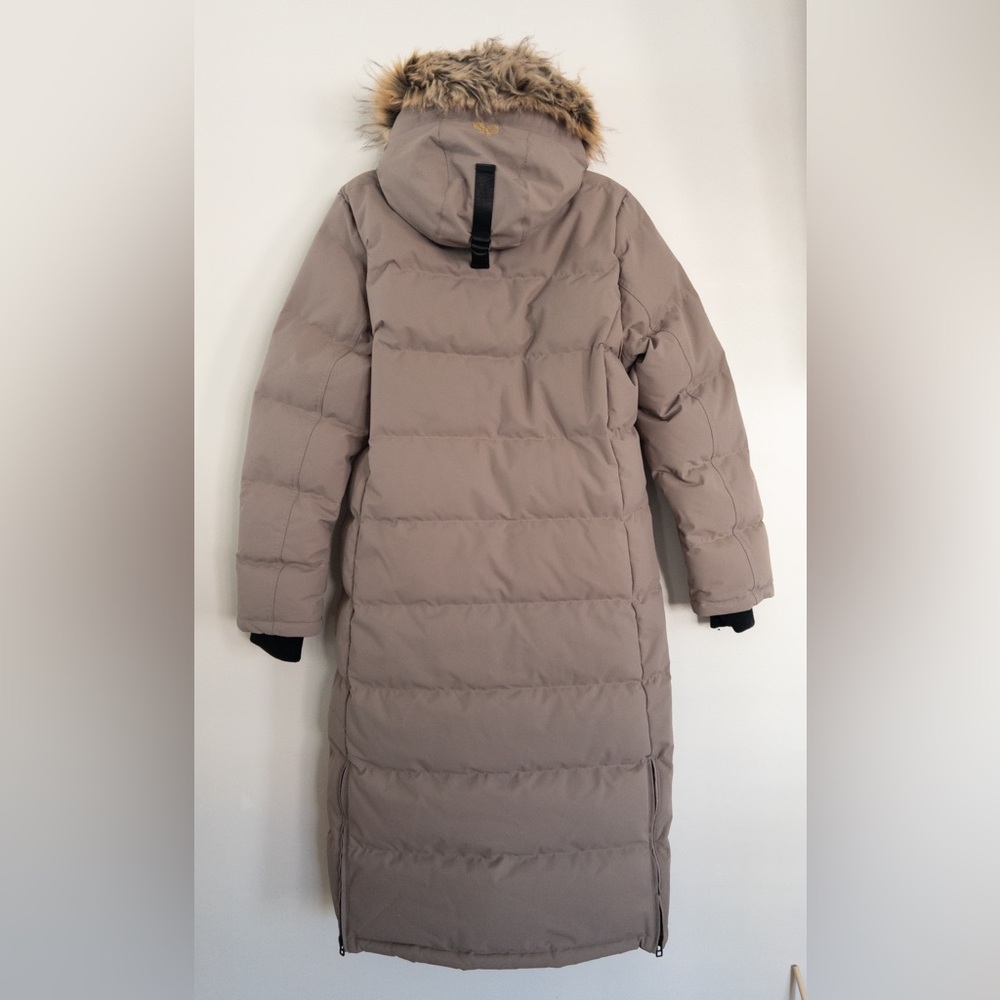 NWT Golden Powder Parka Long Aritzia Waterproof Windproof Faur Fur Taupe Size L - Picture 10 of 15